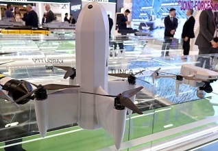dron china ilustrace.jpeg
