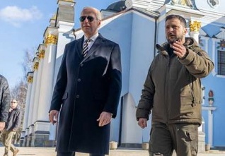 biden zelenskyy kyiv