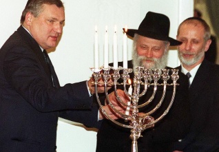 kwak chanuku 2001.jpg