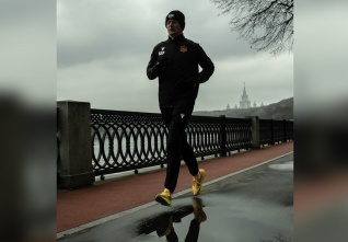 szijarto moskva běh.jpg